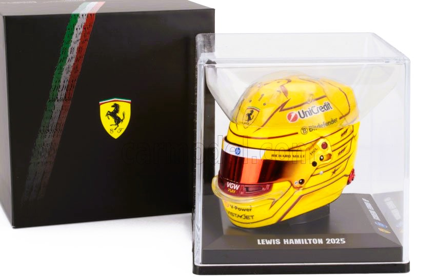 Modely přileb F1 v měřítku 1:5 Scuderia Ferrari
