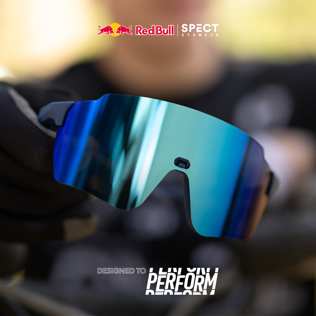 Red Bull Spect sluneční brýle STUN bílé s kouřovým sklem
