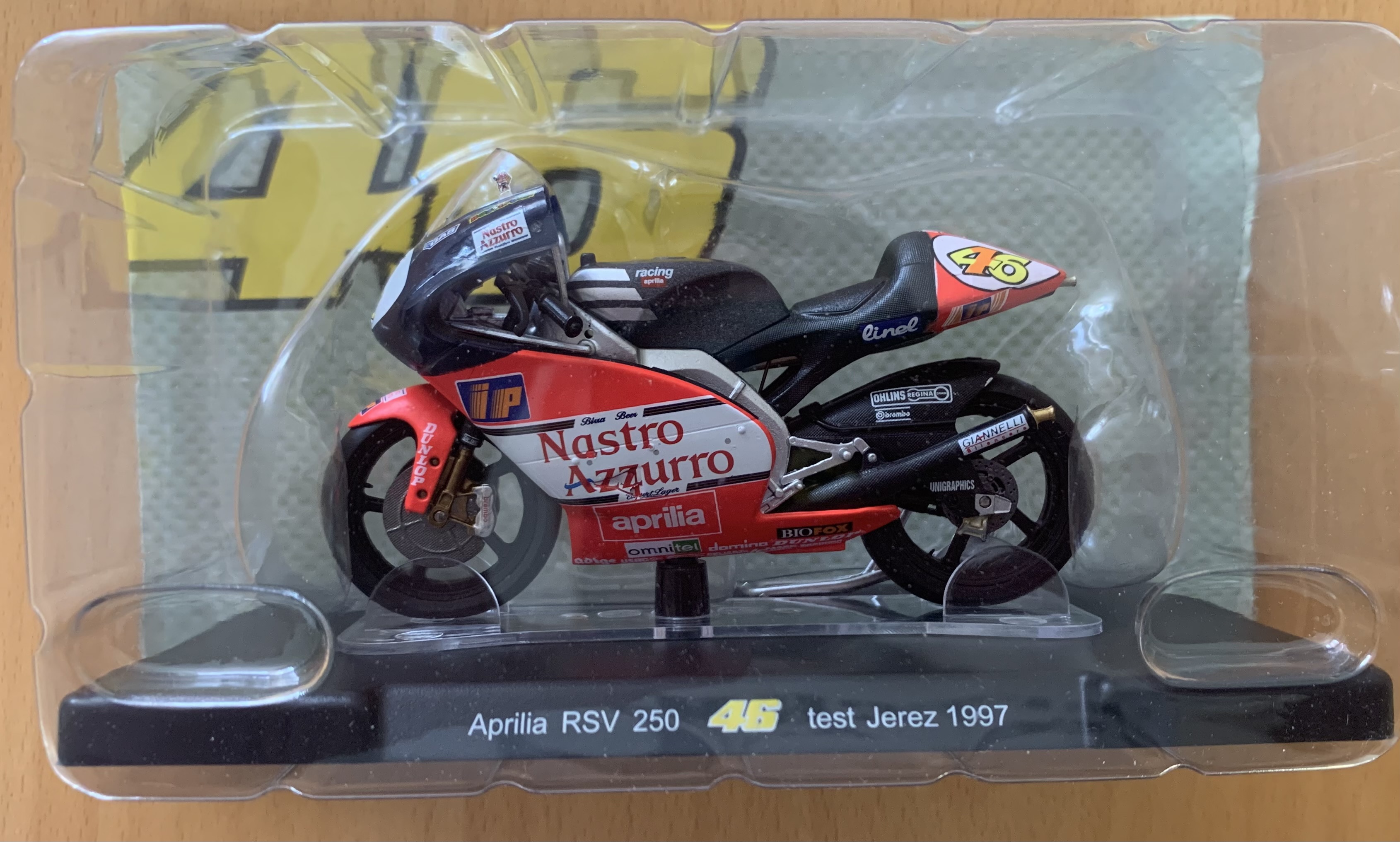 Model Altaya VR46 Aprilia RSV 250 Jerez Test 1997 1/18