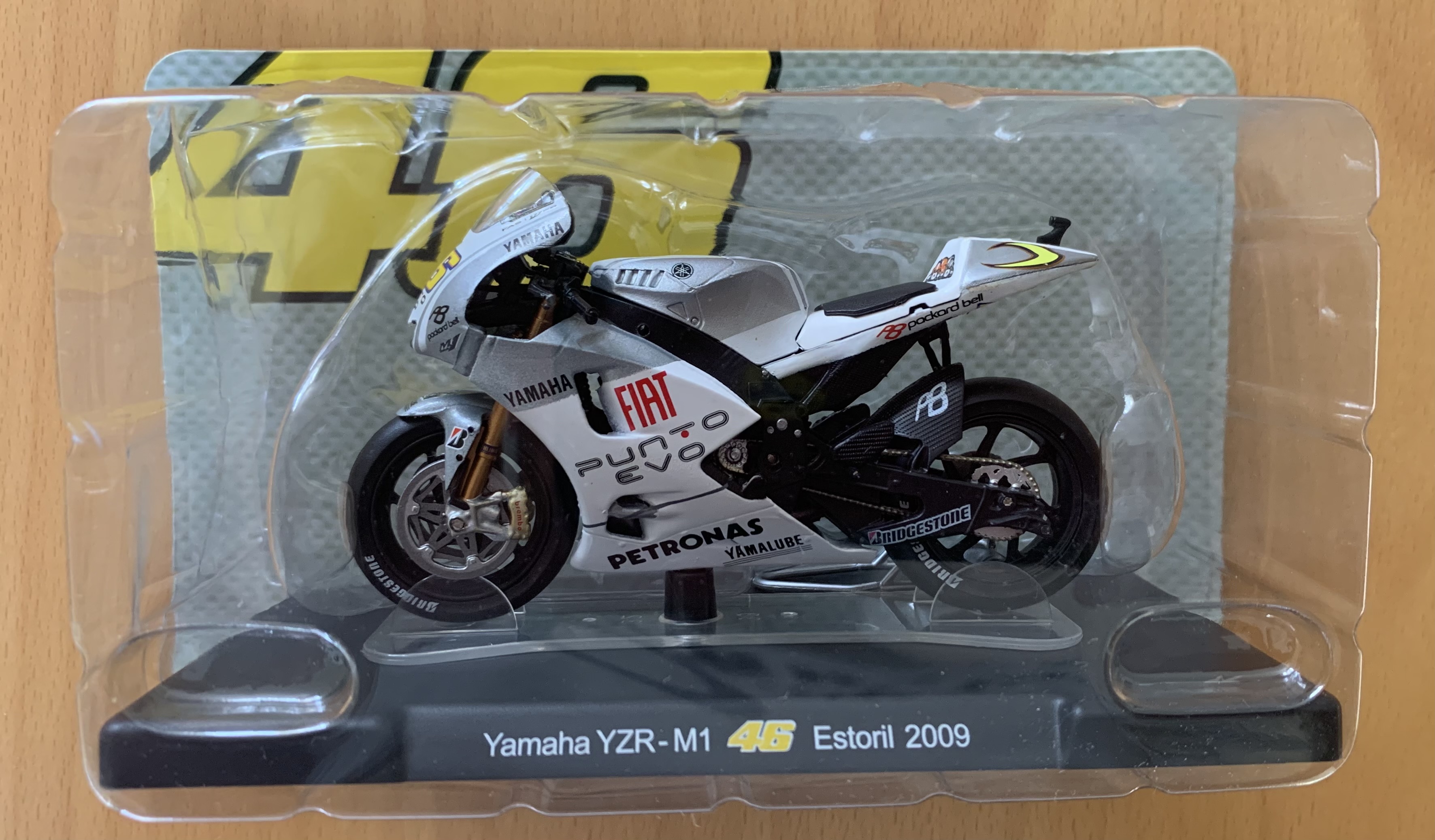 Model Altaya VR46 Yamaha YZR M1 Estoril 2009 1/18