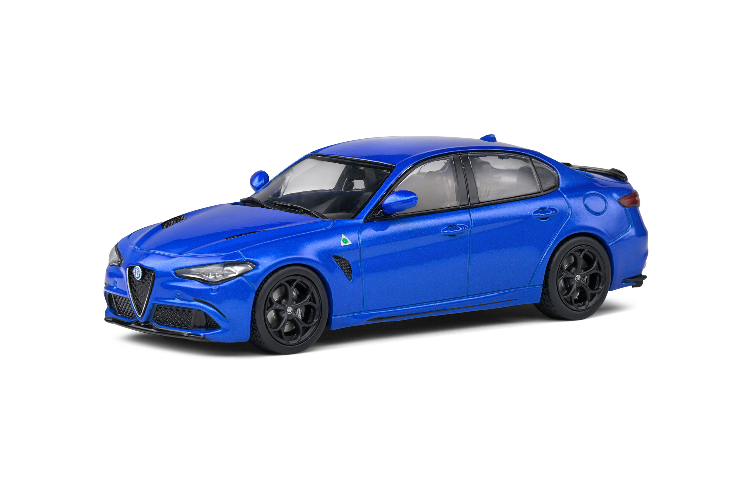 Model Solido Alfa Romeo Giulia Quadrifoglio 1:43 modrá