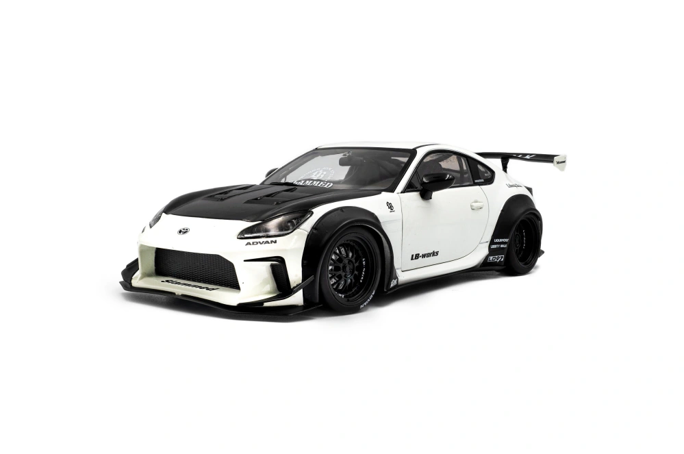 Model Toyota GR86 Liberty Walk 2024 1:18