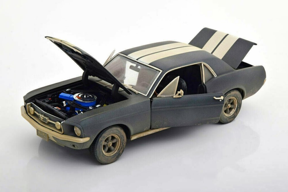 Model Greenlight Mustang Coupe 1967 - CREED II 1:18