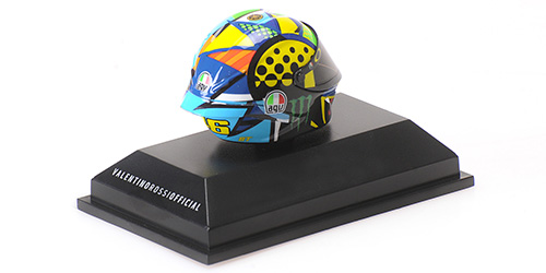 Model Minichamps přilby Valentino Rossi MotoGP test Sepang 2020 1:8