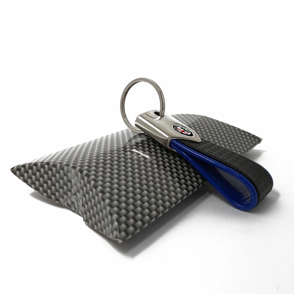 Alfa Romeo klíčenka BAND carbon blu