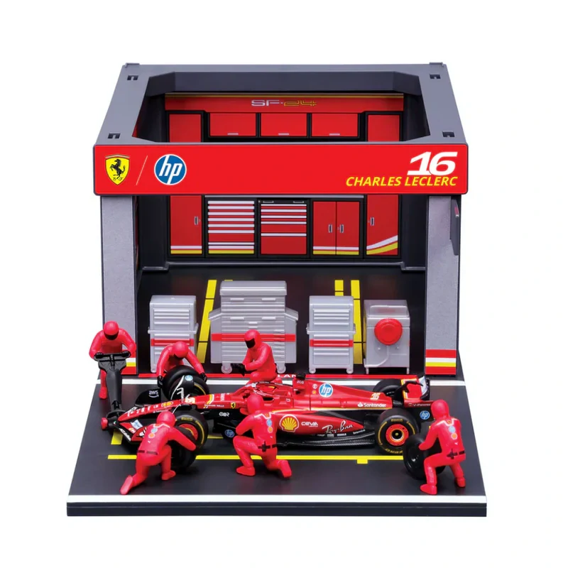 Model Bburago Scuderia Ferrari F1 1:43 Charles Leclerc s modelem boxu