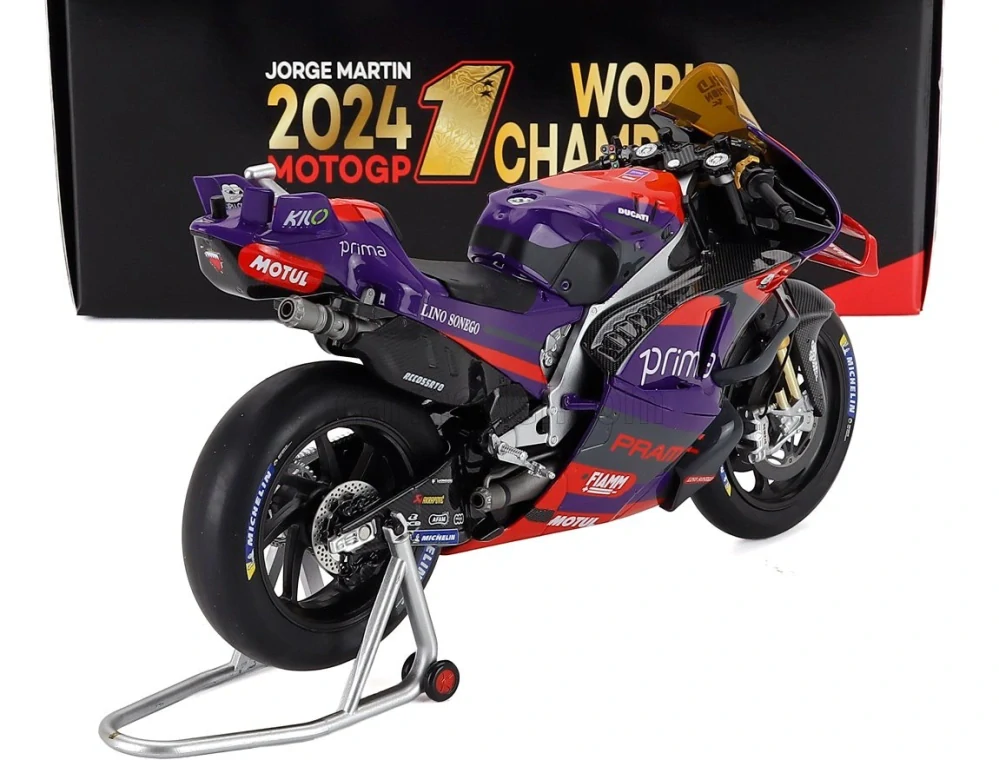 Model NZG MotoGP - Ducati GP24 Jorge Martin 1:12 - edice World Champion