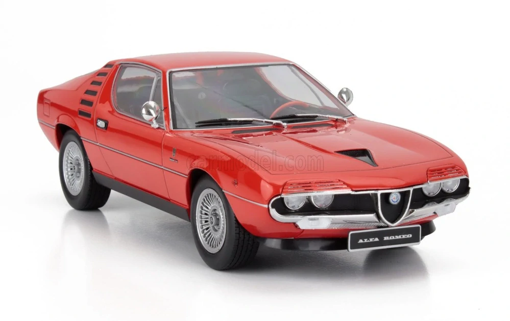 Model Alfa Romeo Montreal 1970 červená 1:18