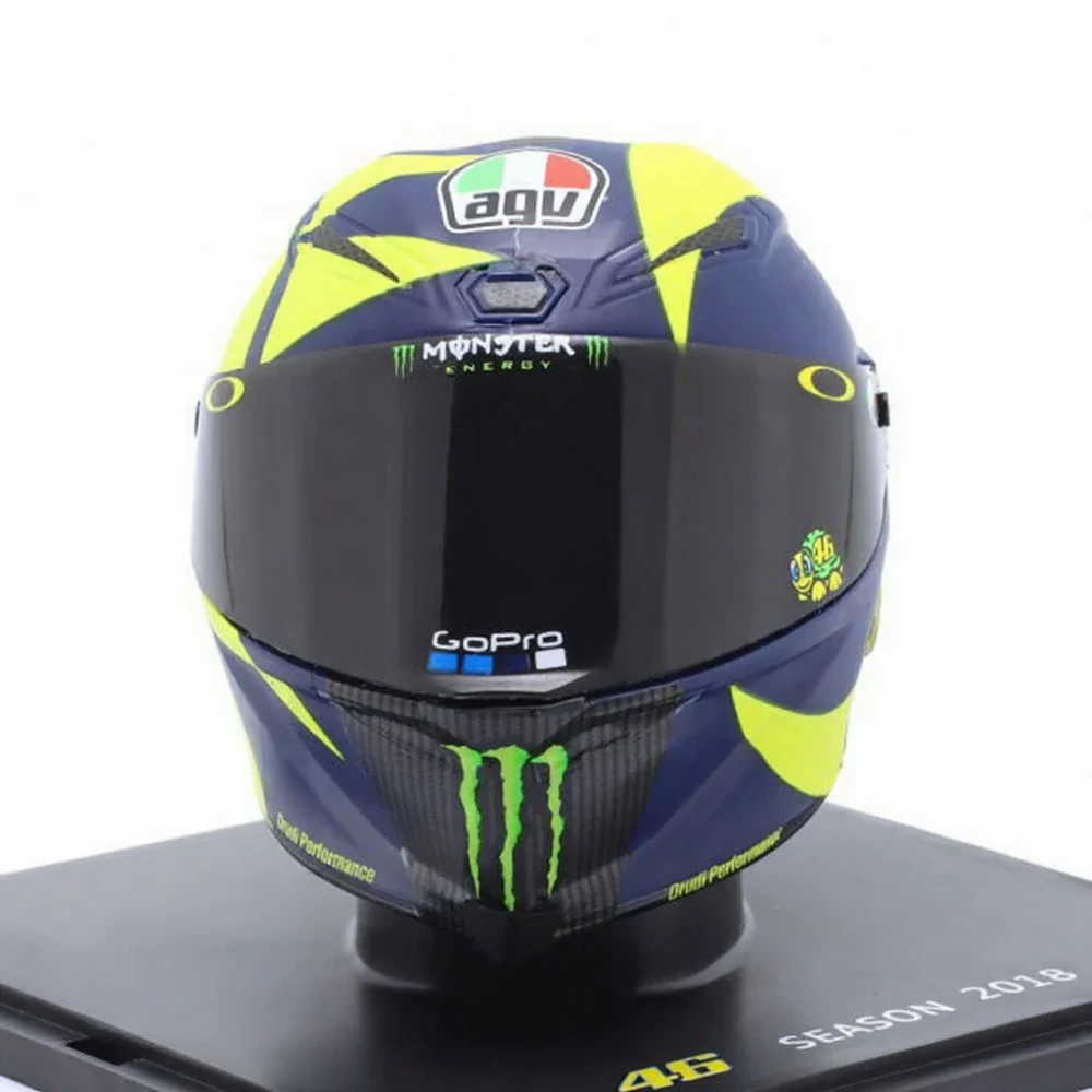 Model přilby MotoGP Valentino Rossi sezóna 2019 1:5
