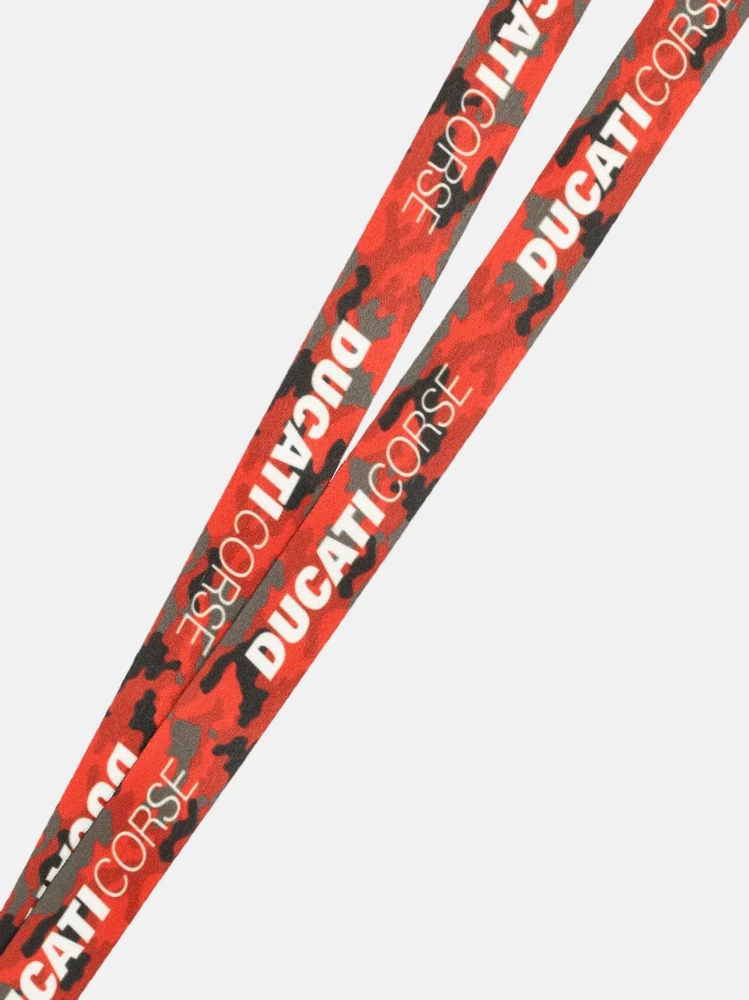 Ducati Corse klíčenka na krk s motivem CAMO