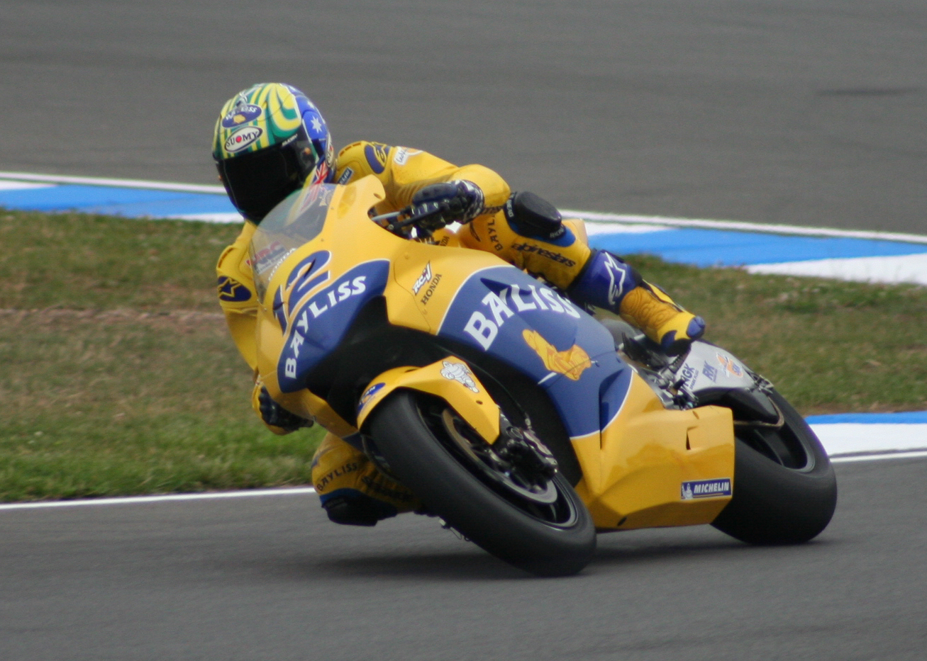 Model 1/24  Moto GP Honda RC211V Troy Bayliss 2005