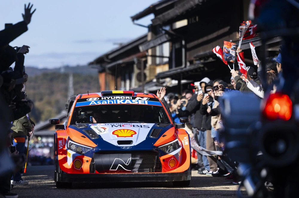 Model IXO Hyundai I20 N WRC Rally Japan 2024 World Champion T. Neuville 1:18