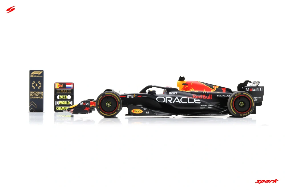 Model Spark Oracle Red Bull Racing RB19 Max Verstappen 1:12 Qatar GP 2023