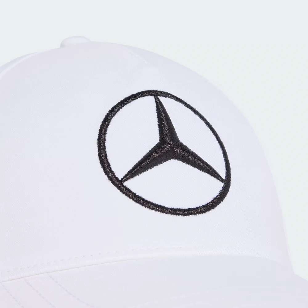 Bílá kšiltovka Mercedes AMG Petronas F1 x Adidas - týmová edice