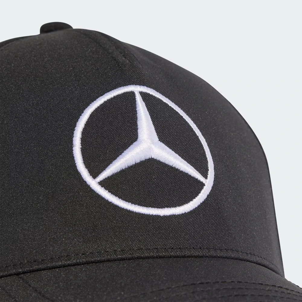 Černá kšiltovka Mercedes AMG Petronas F1 x Adidas - týmová edice