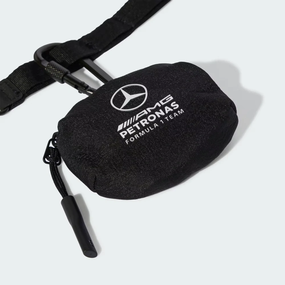 Multifunkční klíčenka Mercedes AMG Petronas F1 s logem