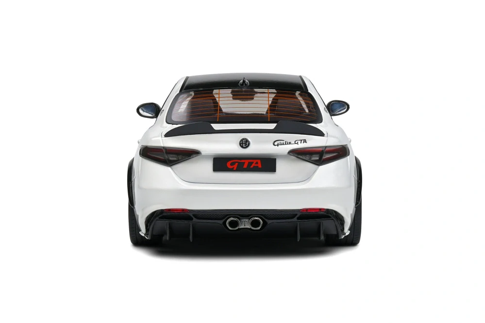 Model Solido Alfa Romeo Giulia GTA Trofeo bílá 1:18