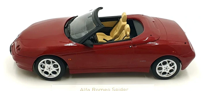 Model Alfa Romeo Spider 1999 červený 1:18