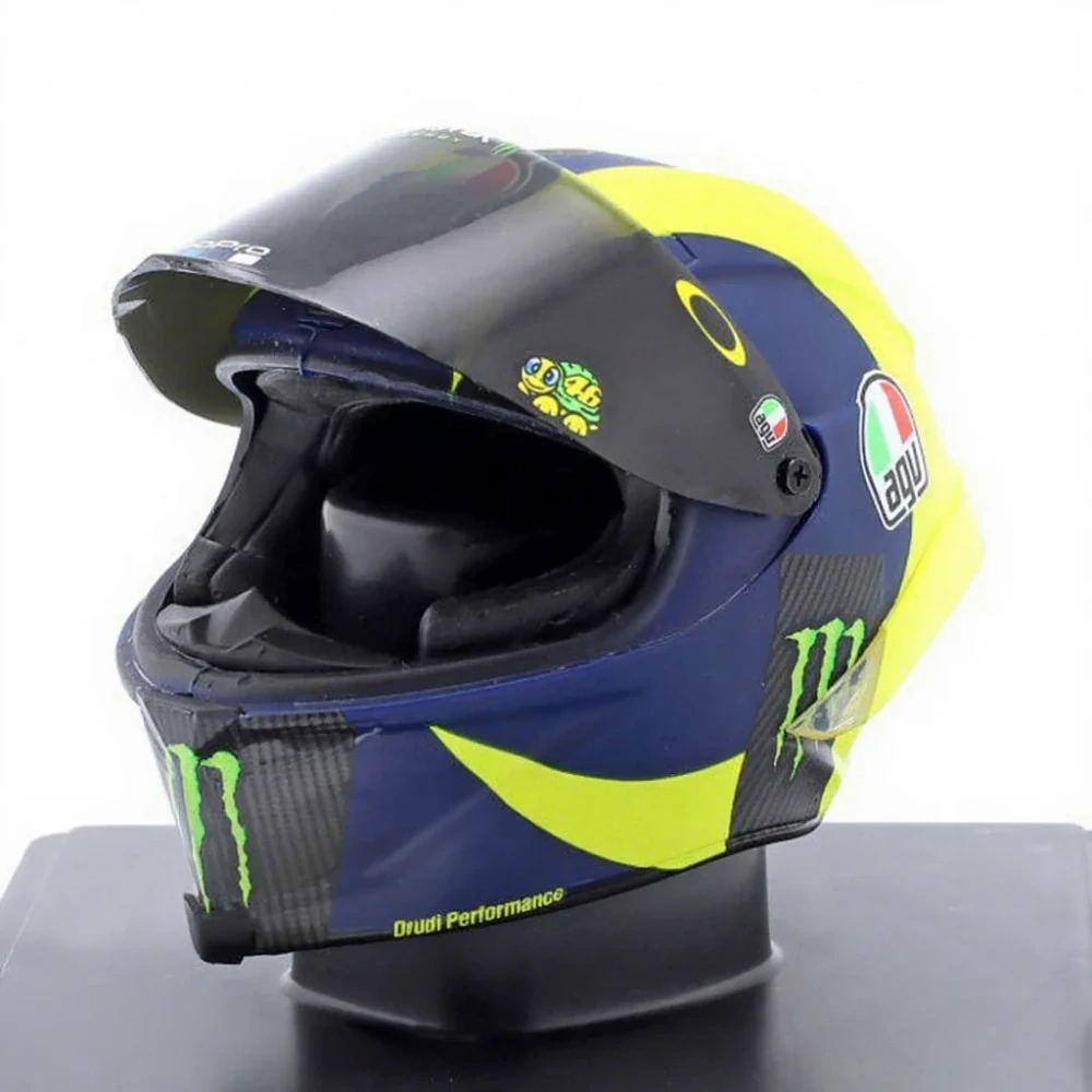Model přilby MotoGP Valentino Rossi sezóna 2019 1:5