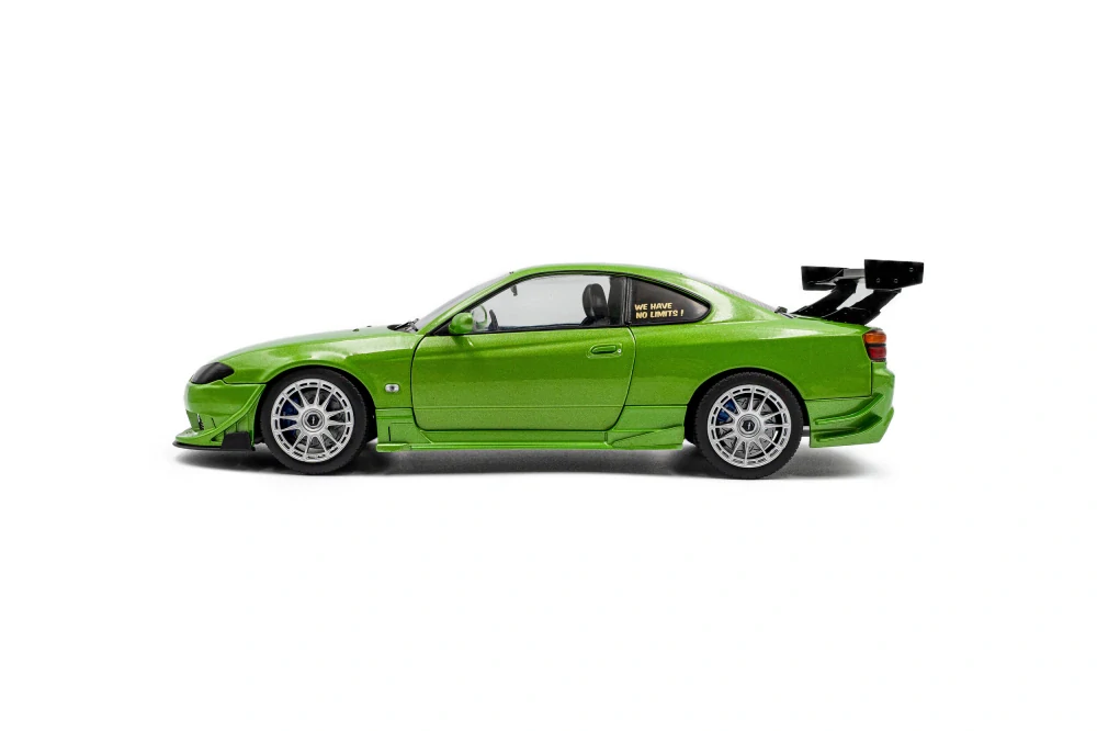 Model Nissan Silvia S15 SPEC-R 1999 1:18