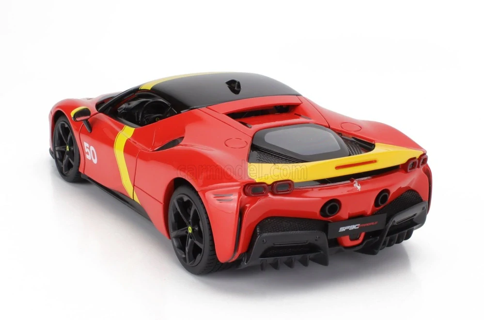 Model Ferrari SF90 Stradale Le Mans - edice deluxe 1:18