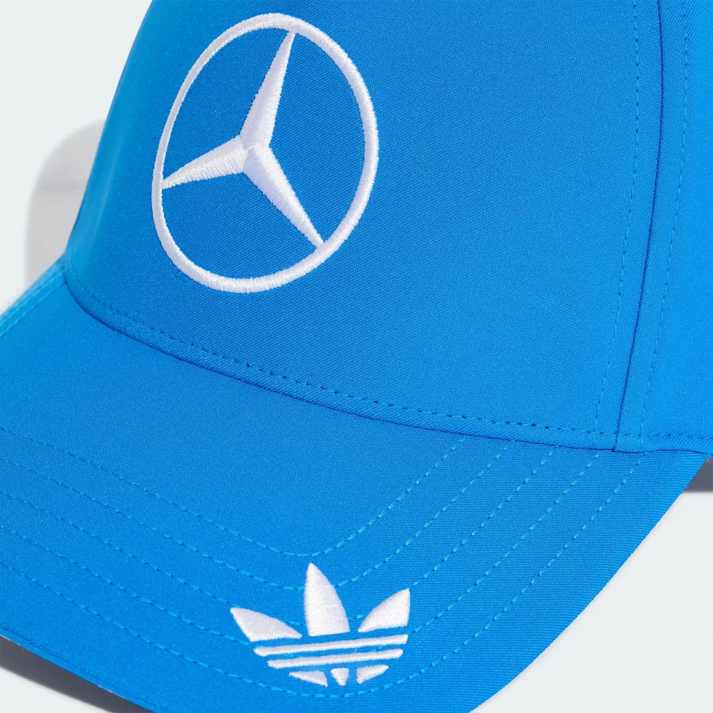 Kšiltovka Mercedes AMG Petronas F1 x Adidas - týmová edice SILVERSTONE 2026