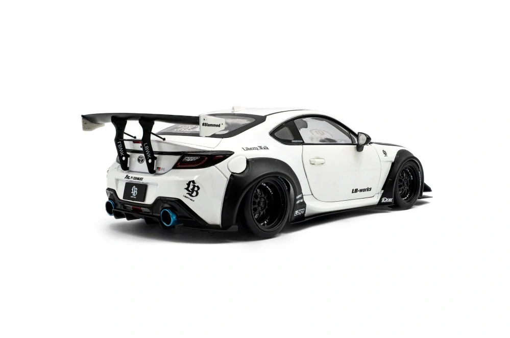 Model Toyota GR86 Liberty Walk 2024 1:18