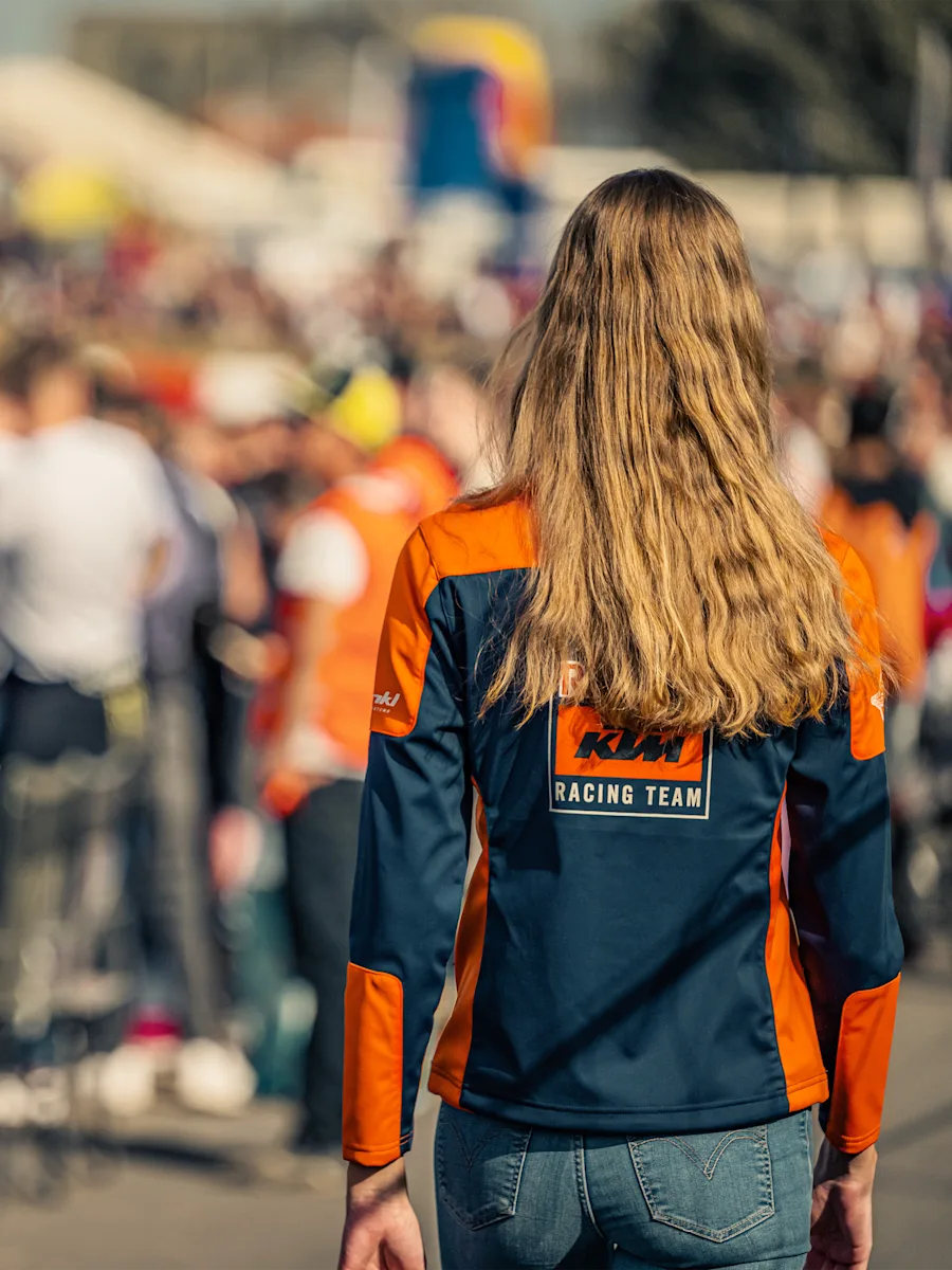 KTM Red Bull Racing dámská týmová bunda Softshell - XL