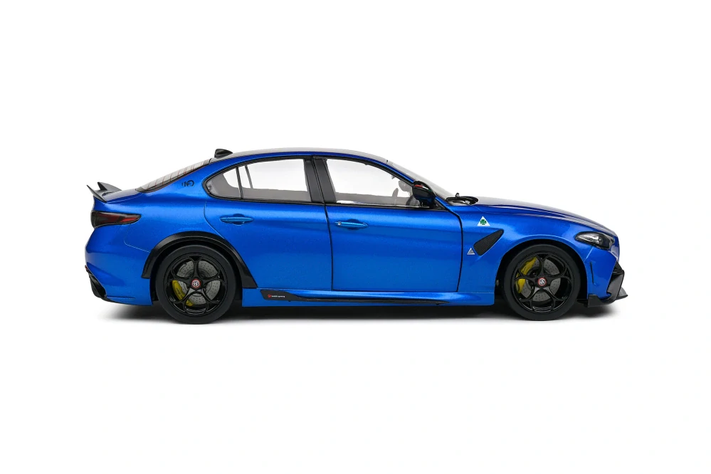 Model Solido Alfa Romeo Giulia GTA modrá 1:18