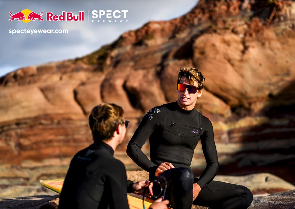 Red Bull Spect sluneční brýle KANE černé s modrými skly