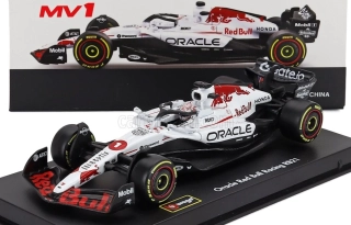 Model Red Bull F1 RB21 BBurago #1 Max Verstappen Winner Japan GP 2025 signature 1:43 
